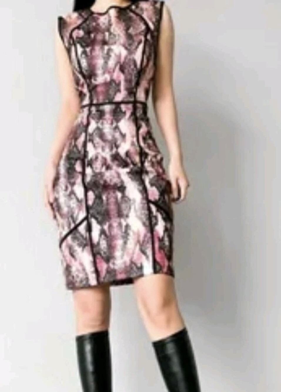 Jennifer Lopez snakeskin print dress